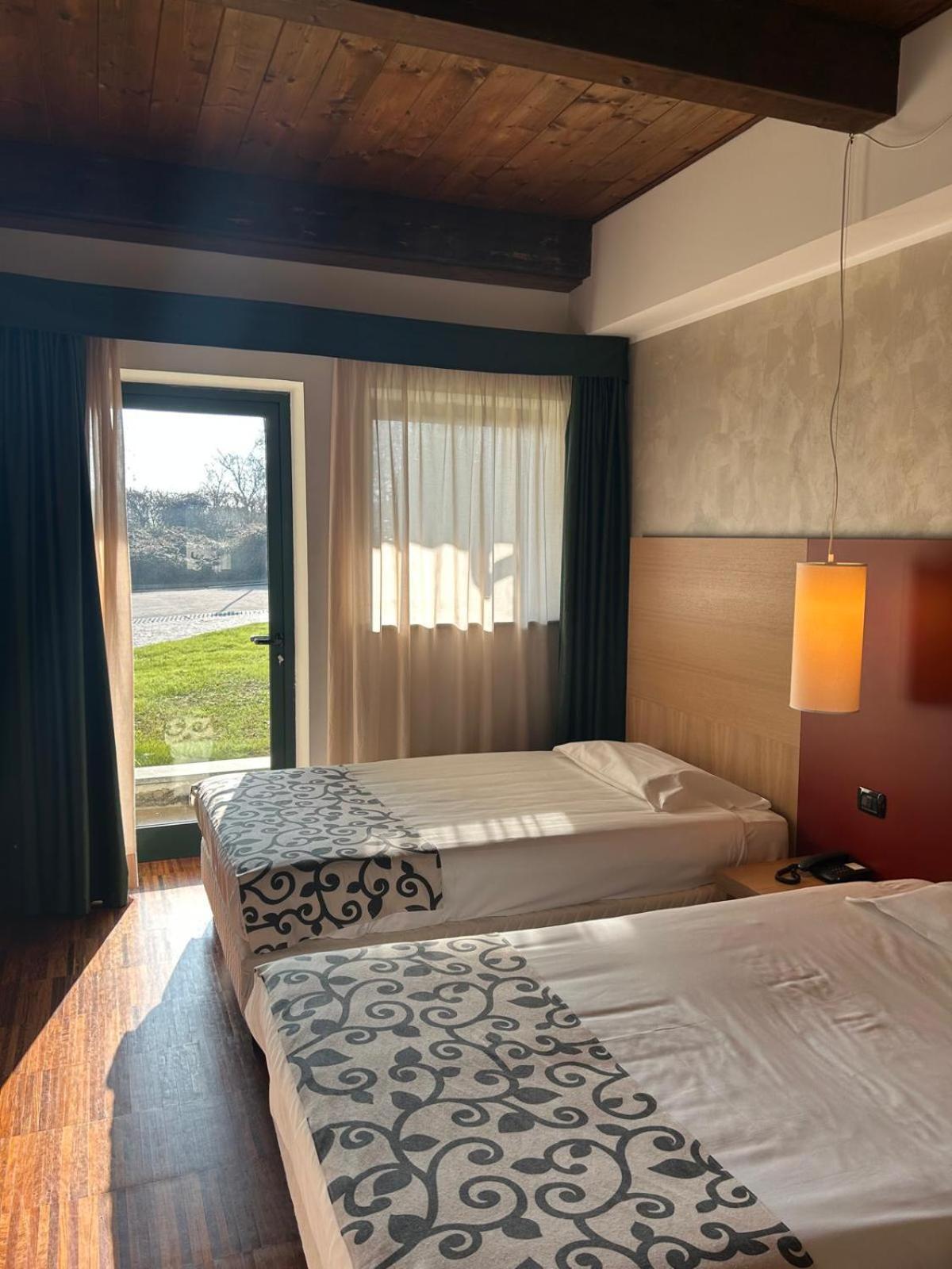 Cascina Scova Resort Pavia Exterior photo